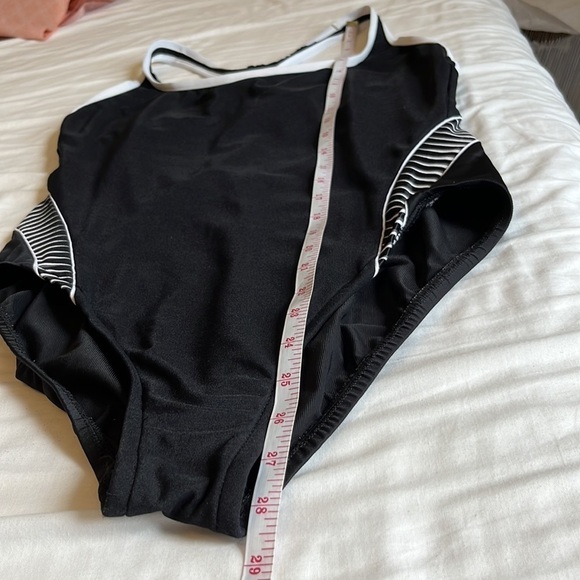 Miraclesuit One Piece Swimsuit in Black and White Racerback - Picture 14 of 14